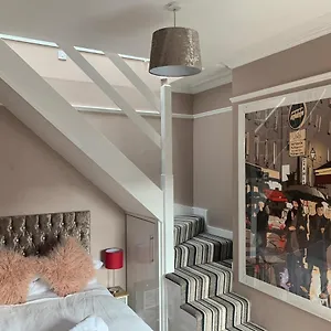 https://at-the-races.yorkshirehotels.net